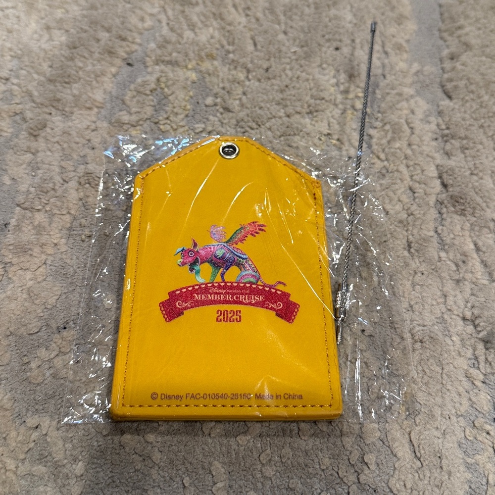 Disney Mickey Mouse Travel Tag  American Tourister Disney Luggage Tag new
SH-B‎